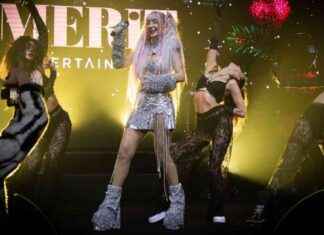 Hande Yener: Yeni Yılda Kıbrıs Konseriyle Olay Yarattı hande-yener-yeni-ylda-kbrs-konseriyle-olay-yaratt