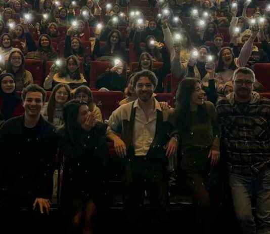 Yapay Zeka Şarkısı: Fenomen ve Popüler Olan Müzik Parçası yapay-zeka-arks-fenomen-ve-popler-olan-mzik-paras