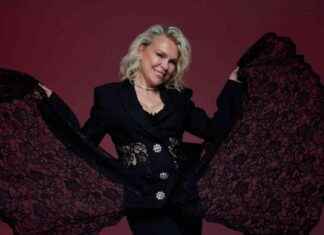 Demet Tekin, Karadır Kaşların Yeni Tarzıyla Yorumladı demet-tekin-karadr-kalarn-yeni-tarzyla-yorumlad